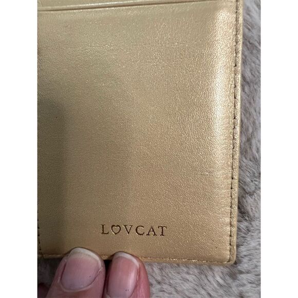 Lovcat Paris Women's Gold Leather Trifold Wallet with Heart Design - Picture 10 of 14